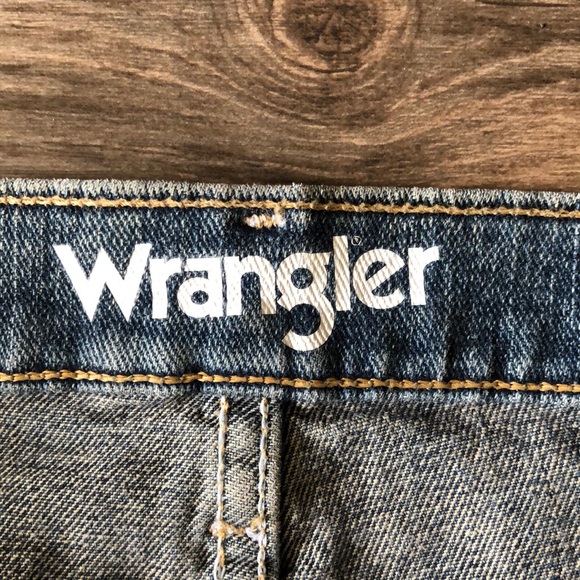 Men’s Wrangler Regular Fit Jeans size 40 - Picture 5 of 9